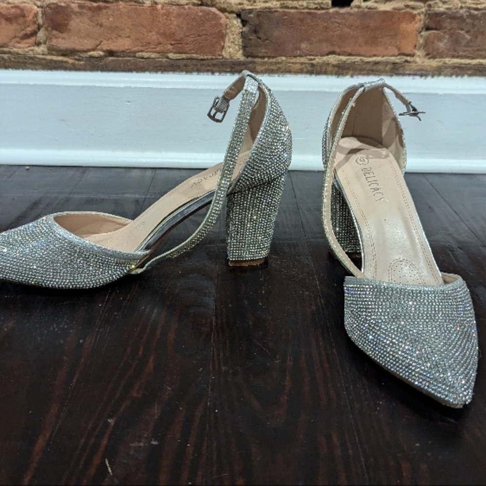 Silver Glittery Pointed-Toe Heels